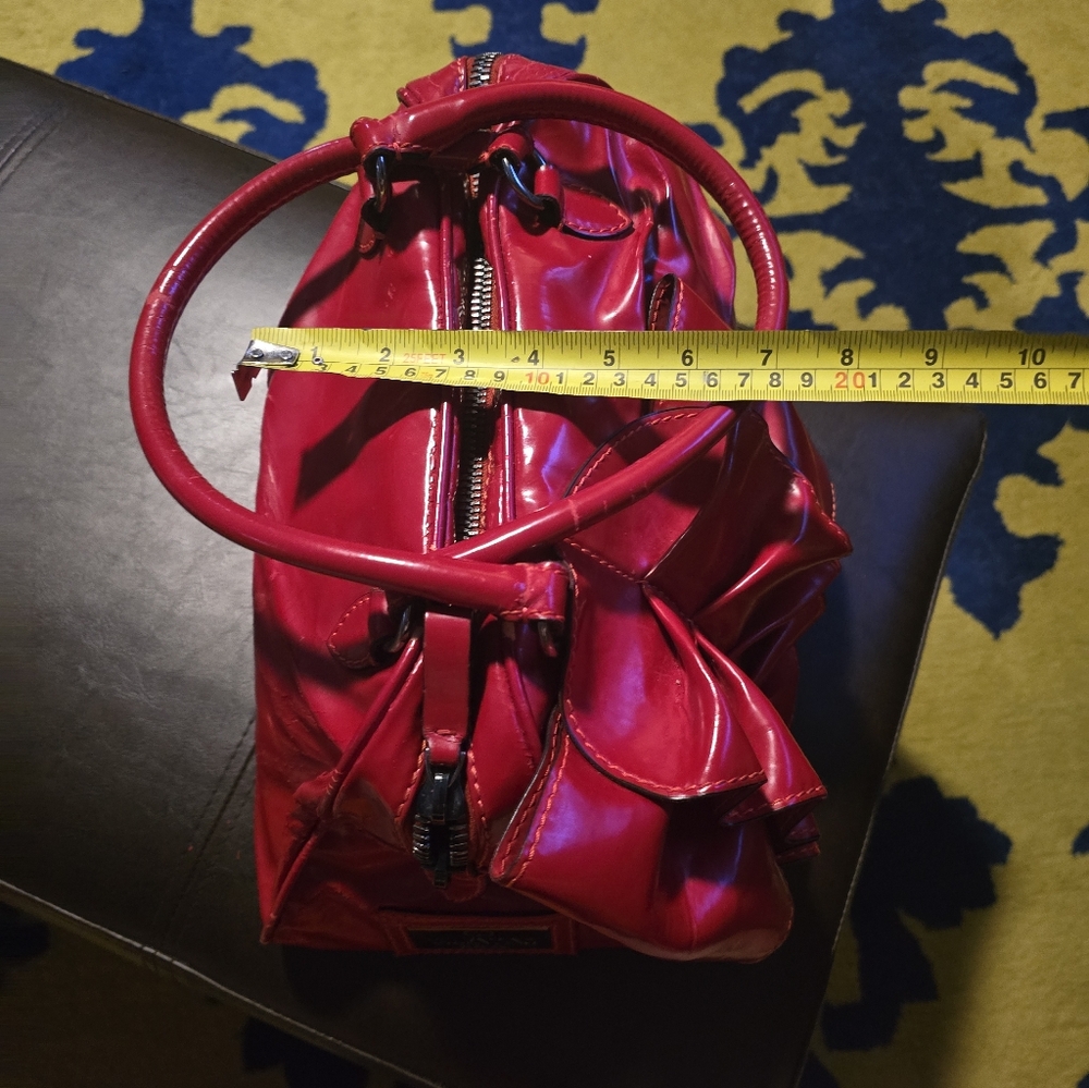Authentic Valentino Garavani Elegant Red Women's Handbag - Picture 9 of 17